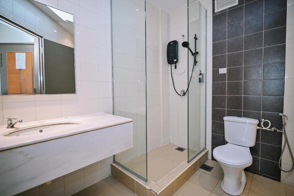 Deluxe Triple Room room - Image 3