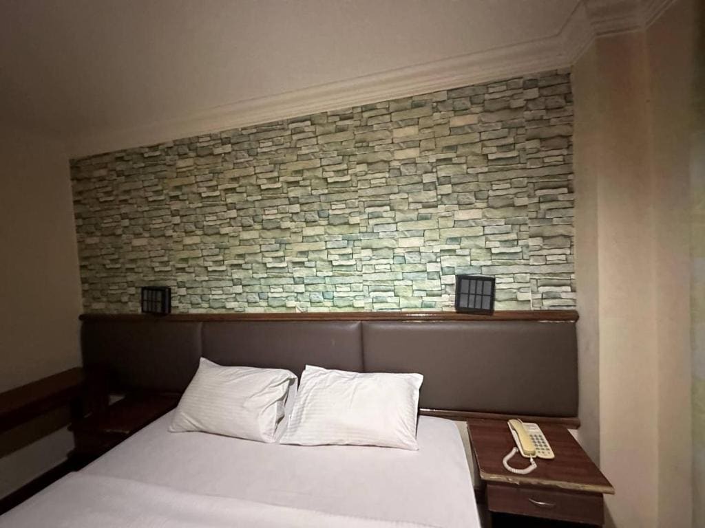 Deluxe King Room room - Image 2