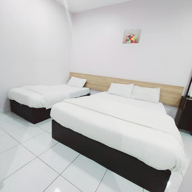 Standard Twin Room room - Image 2