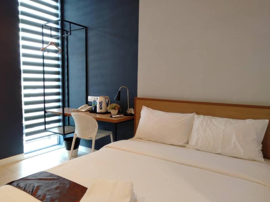 Standard Twin Room room - Image 3