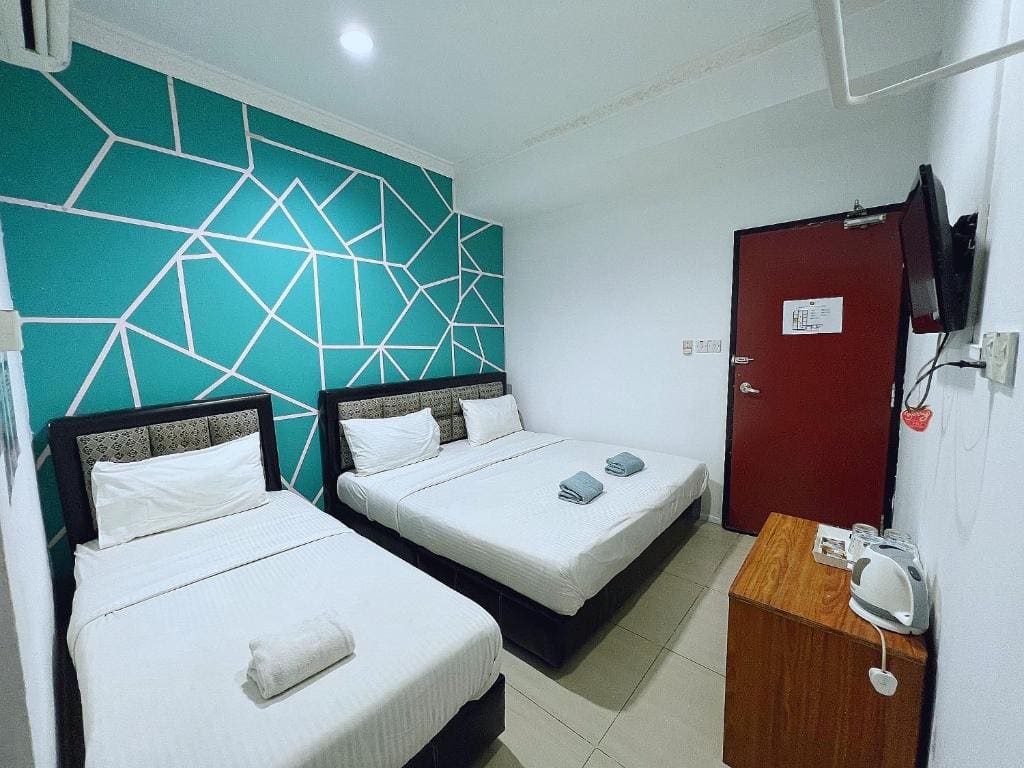 Family Room room - Image 2