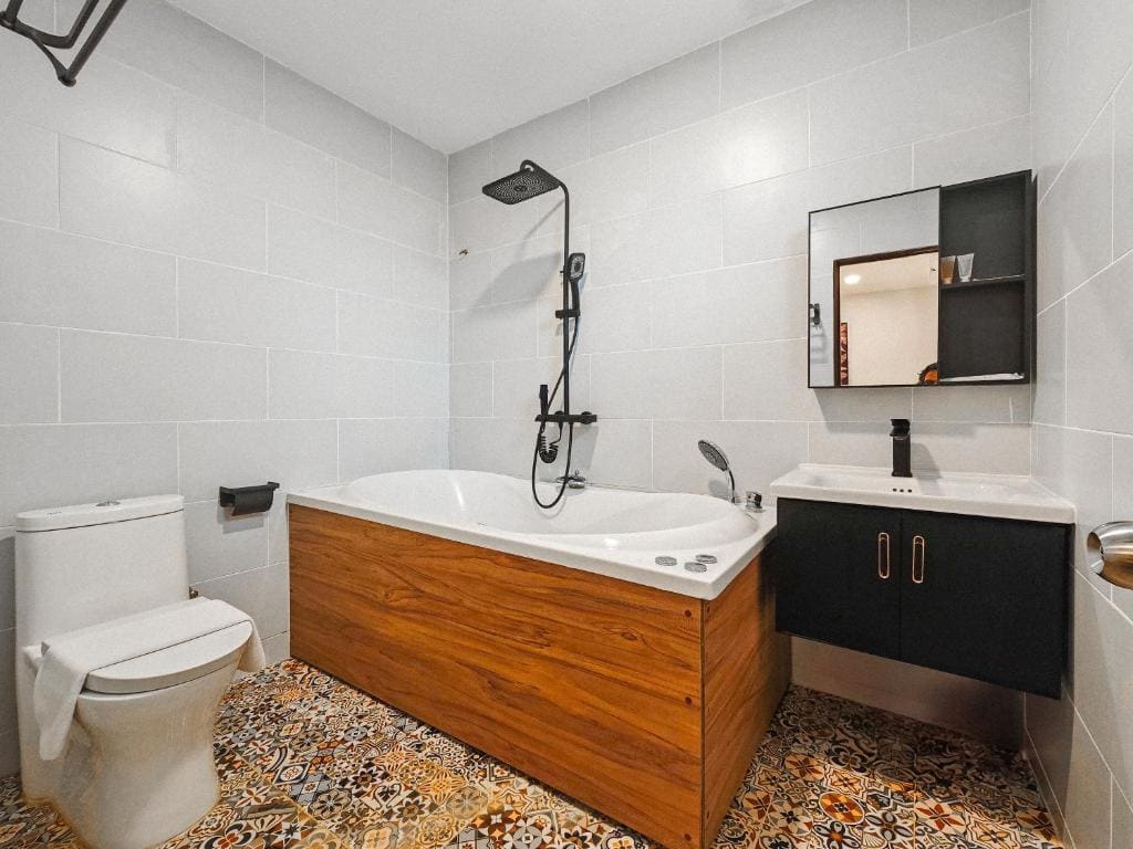 Executive Suite room - Image 3