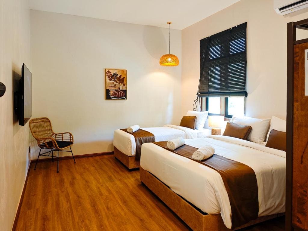 Deluxe Triple Room room - Image 1