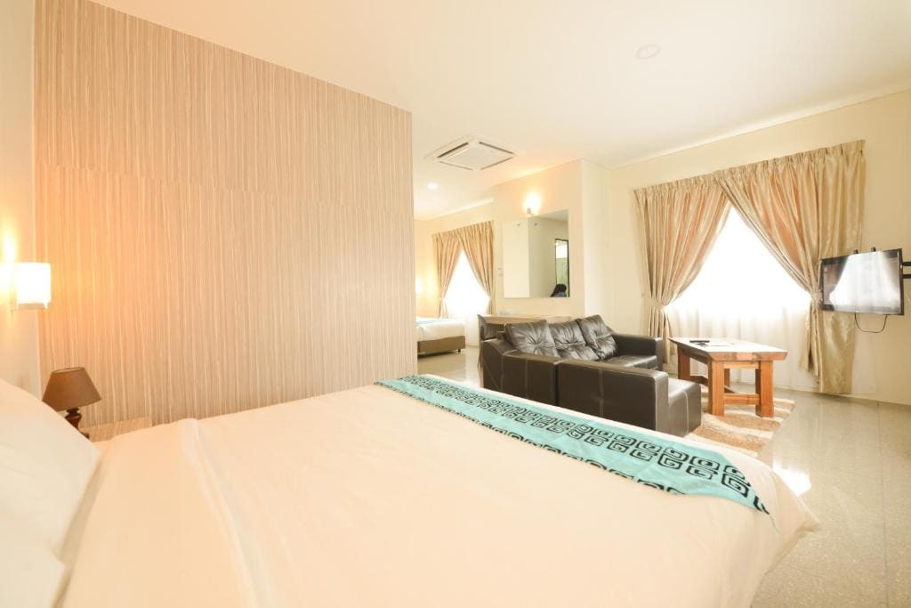 Room room - Image 2