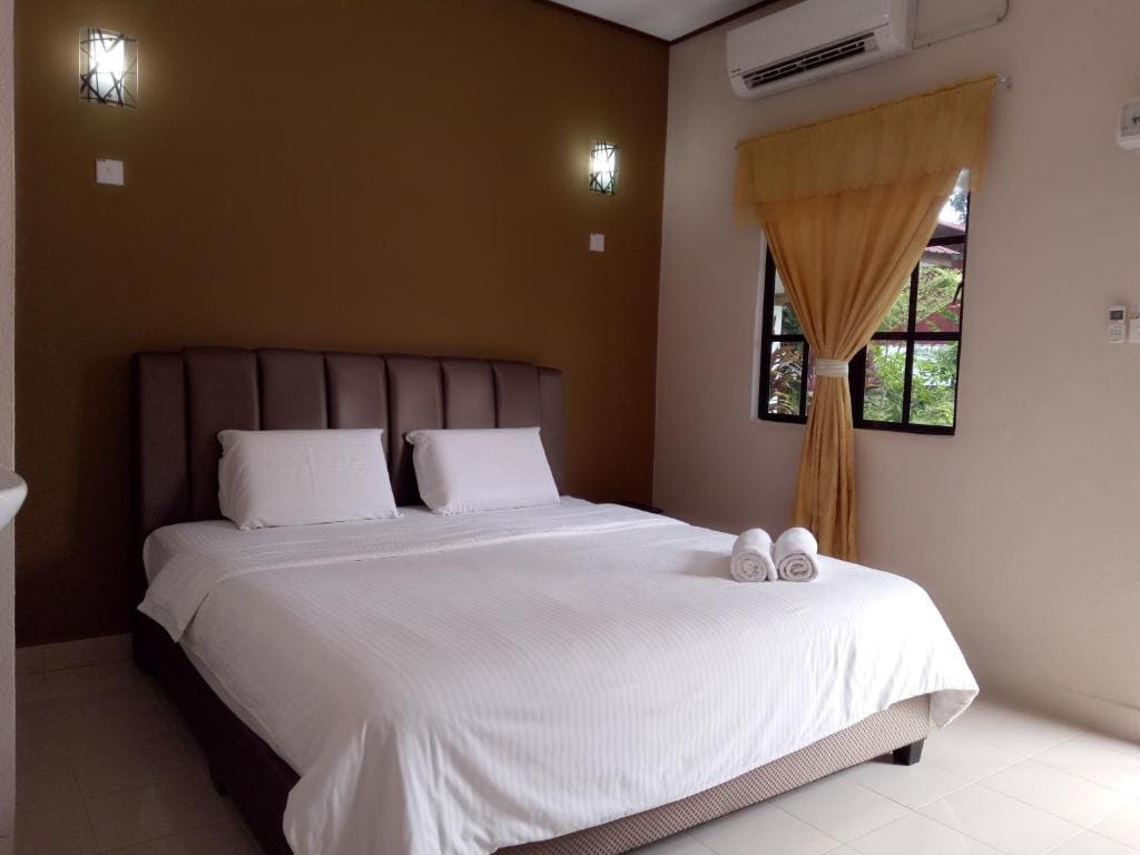 Deluxe King Room room - Image 3
