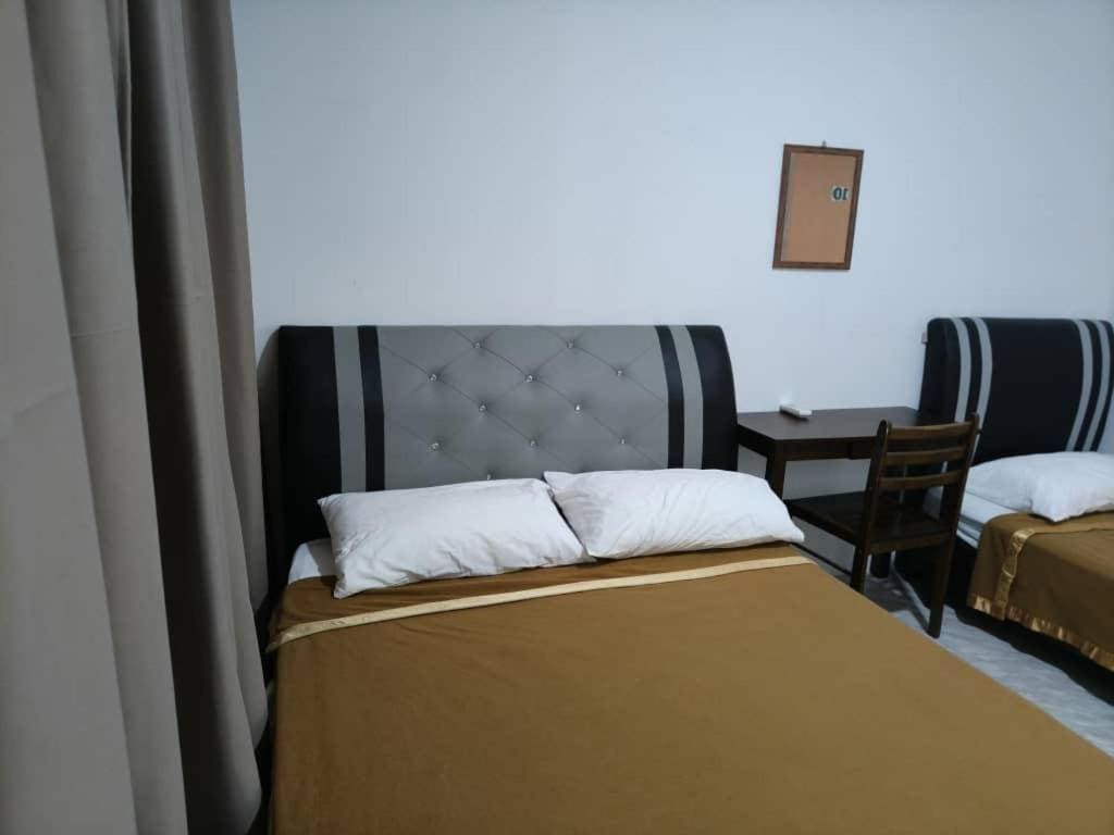Deluxe Triple Room room - Image 2