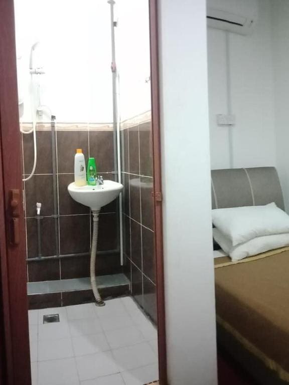 Standard Single Room room - Image 2