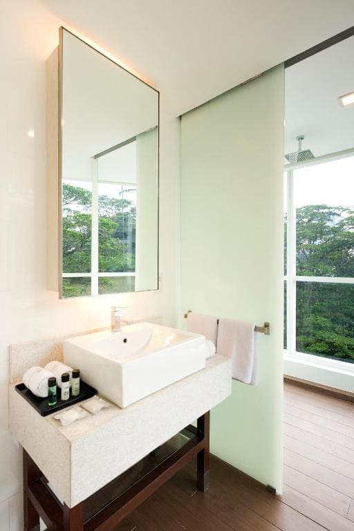 Two-bedroom Premier Suite room - Image 3
