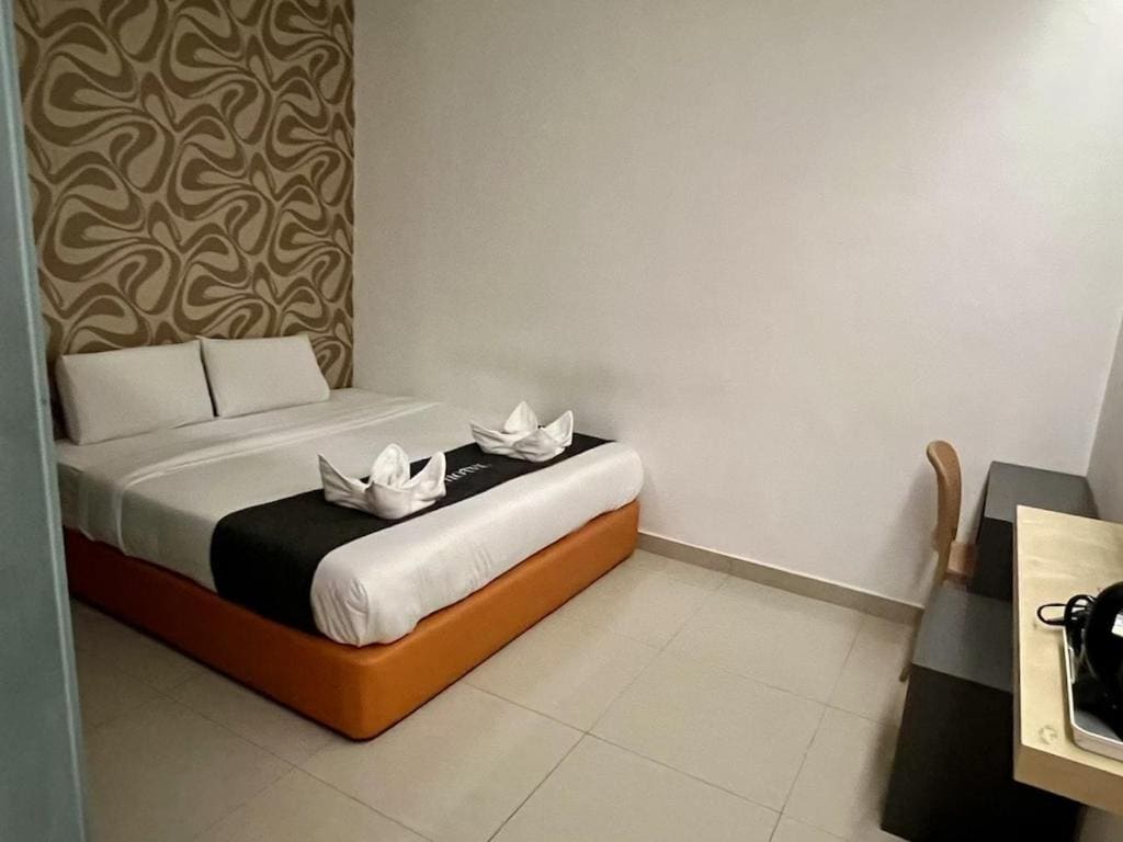 Deluxe King Room room - Image 1