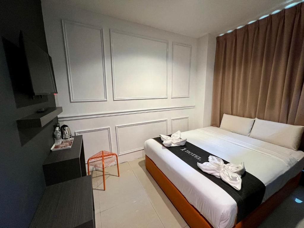 Deluxe Double Room room - Image 1