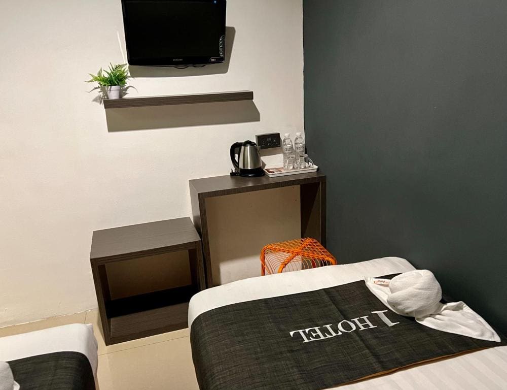 Twin Room room - Image 3