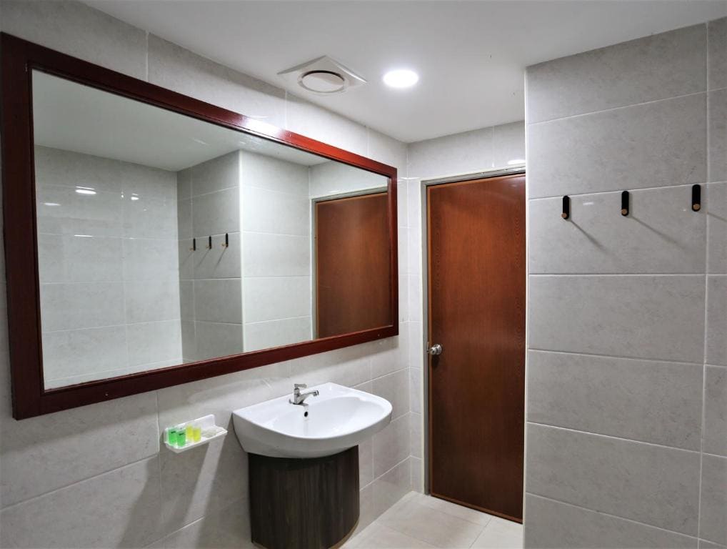 Deluxe Triple Room room - Image 2