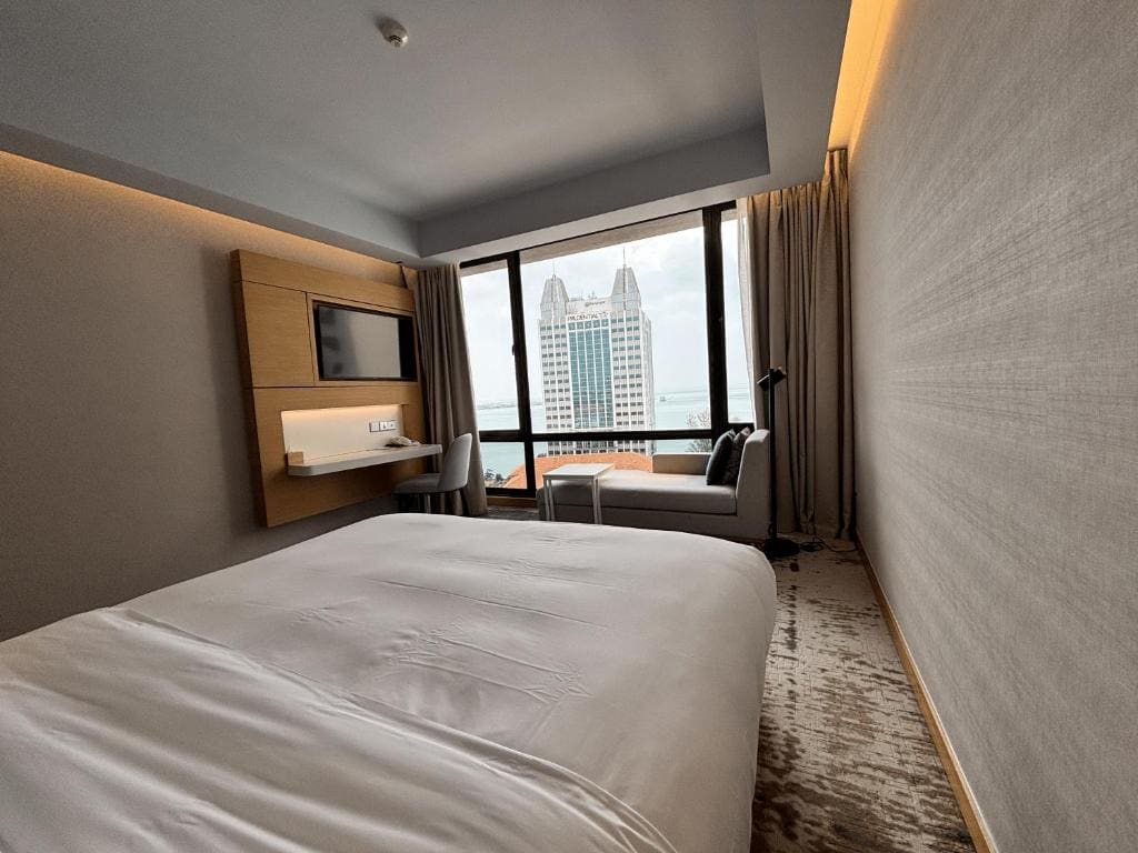 Deluxe Partial Seaview King room - Image 1