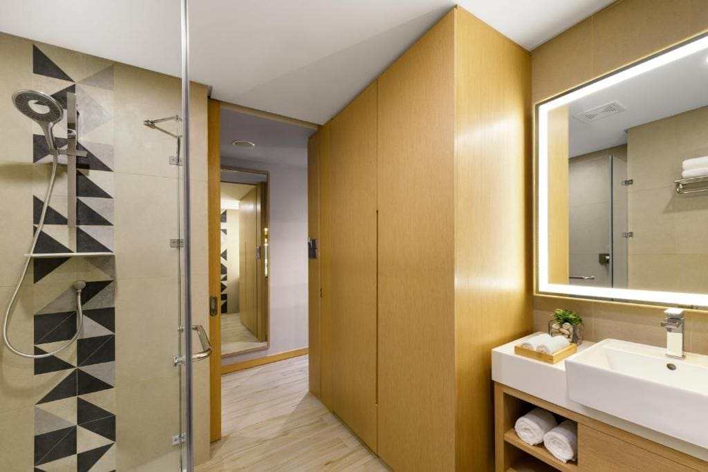 Superior Twin room - Image 3