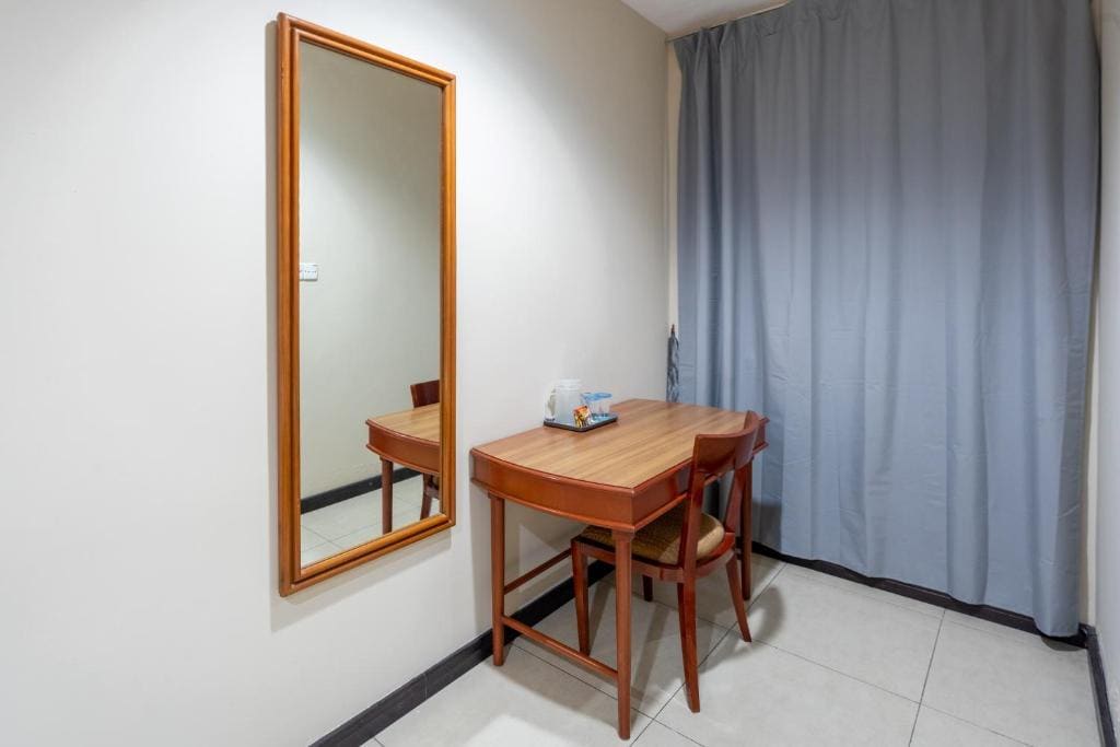 Superior Queen Room room - Image 2