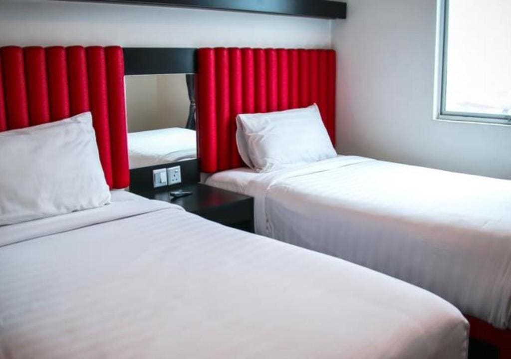 Standard Twin Room room - Image 1