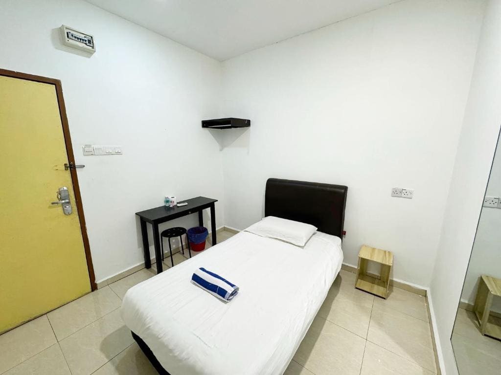 Deluxe King Room room - Image 3
