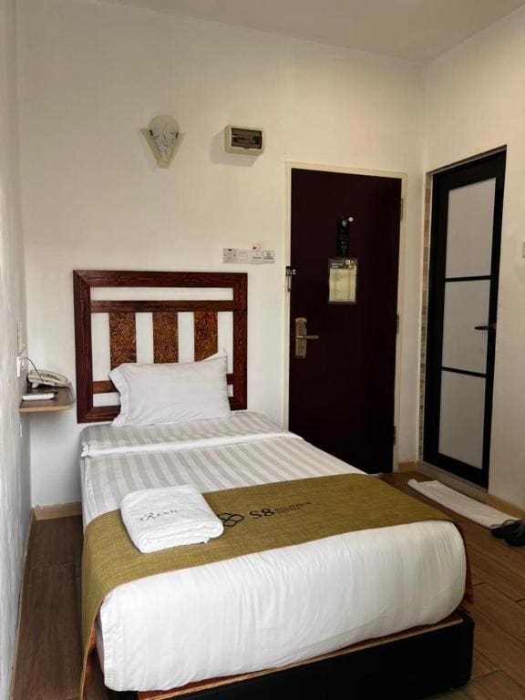 Deluxe Single Room with Balcony room - Image 1