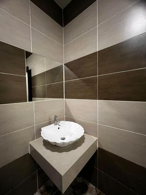 Comfort Triple Room room - Image 2