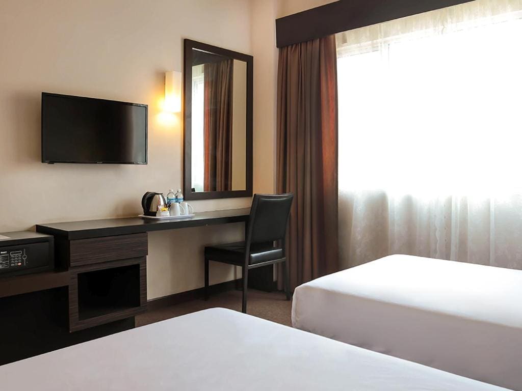 Deluxe Twin Room room - Image 1