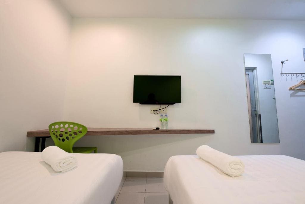 Standard Twin Room room - Image 2