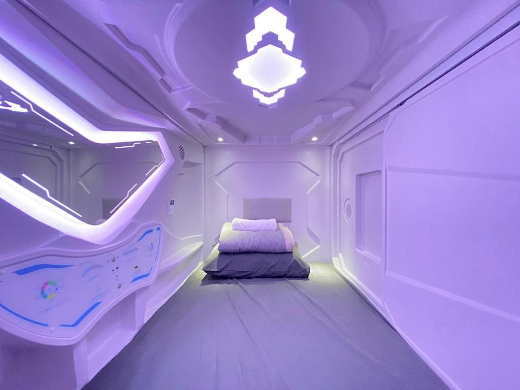 Single Bed in Female Dormitory Room room - Image 3