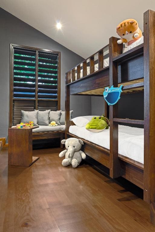 Beachfront Bungalow room - Image 3