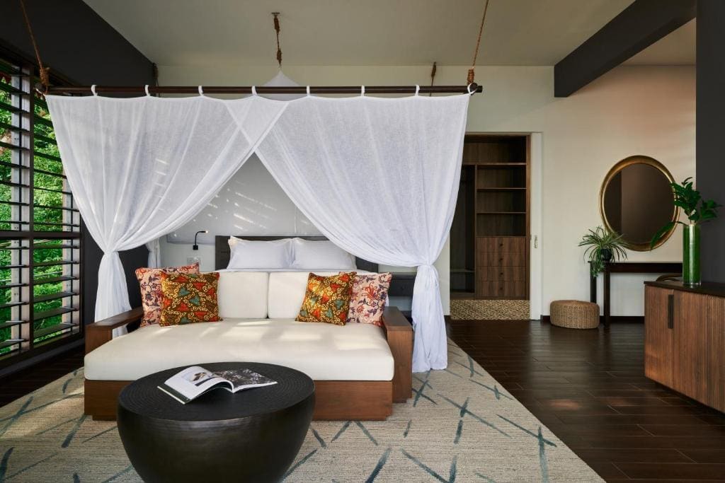 Deluxe Bungalow King room - Image 1