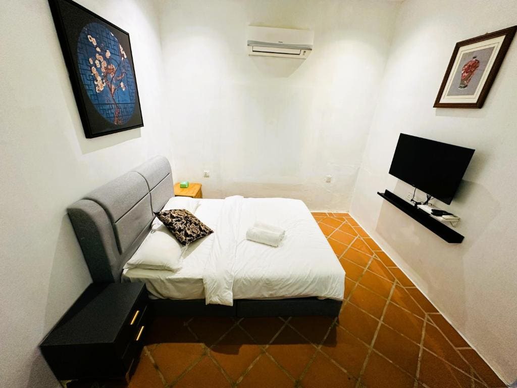 Standard Quadruple Room room - Image 2