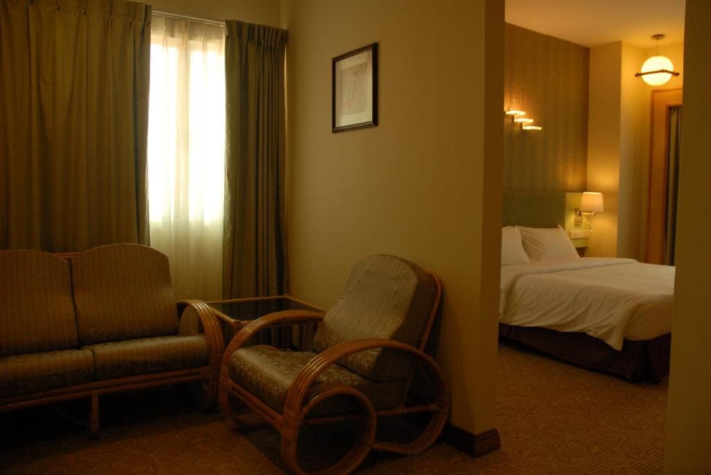 Standard Queen Room No Window room - Image 3
