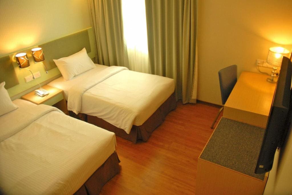 Superior Queen Room room - Image 2