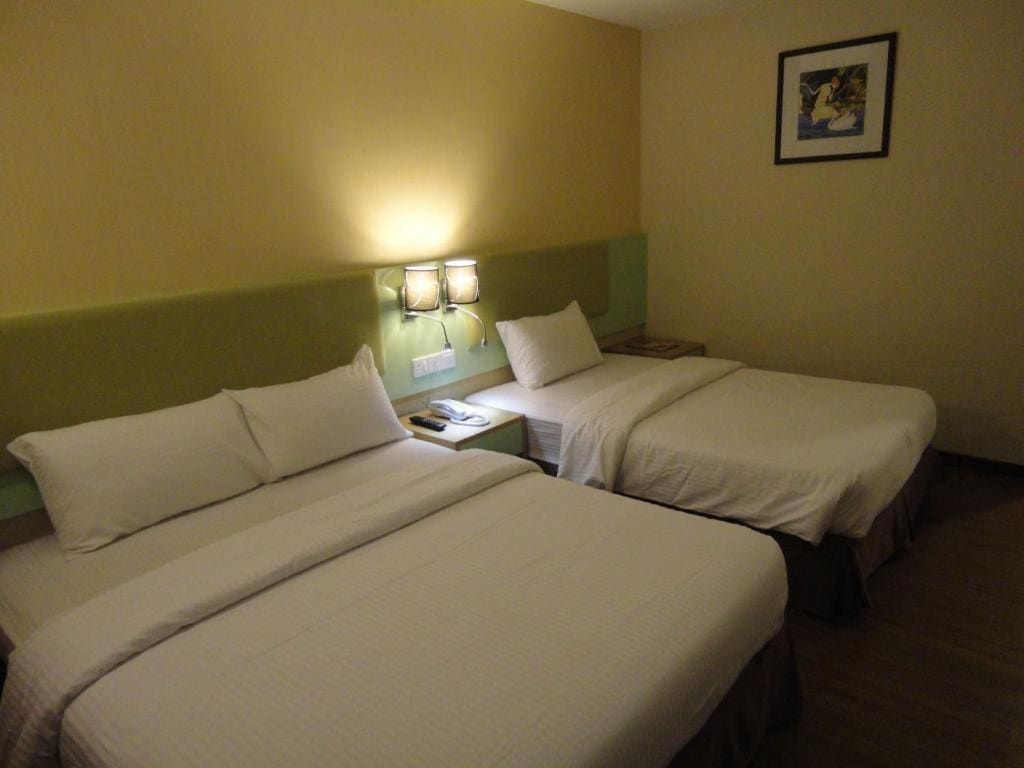 Family Room room - Image 1