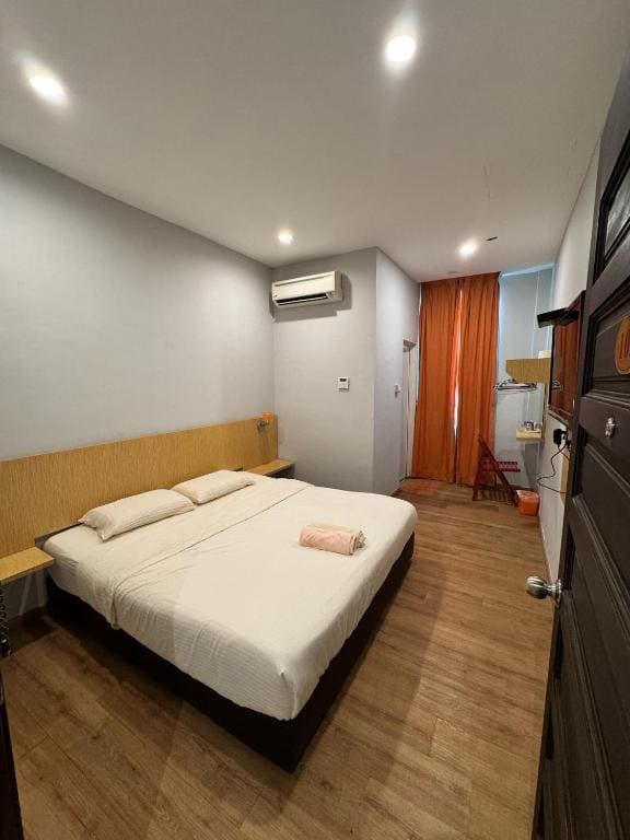 Standard King Room room - Image 2