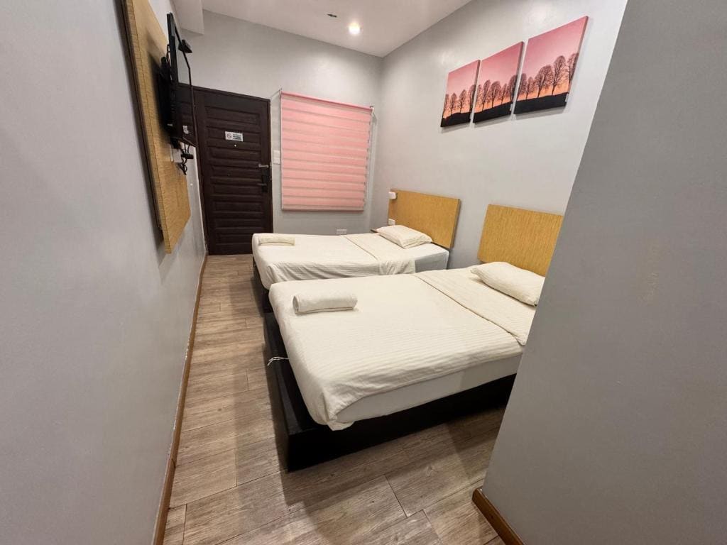 Standard Twin Room room - Image 1