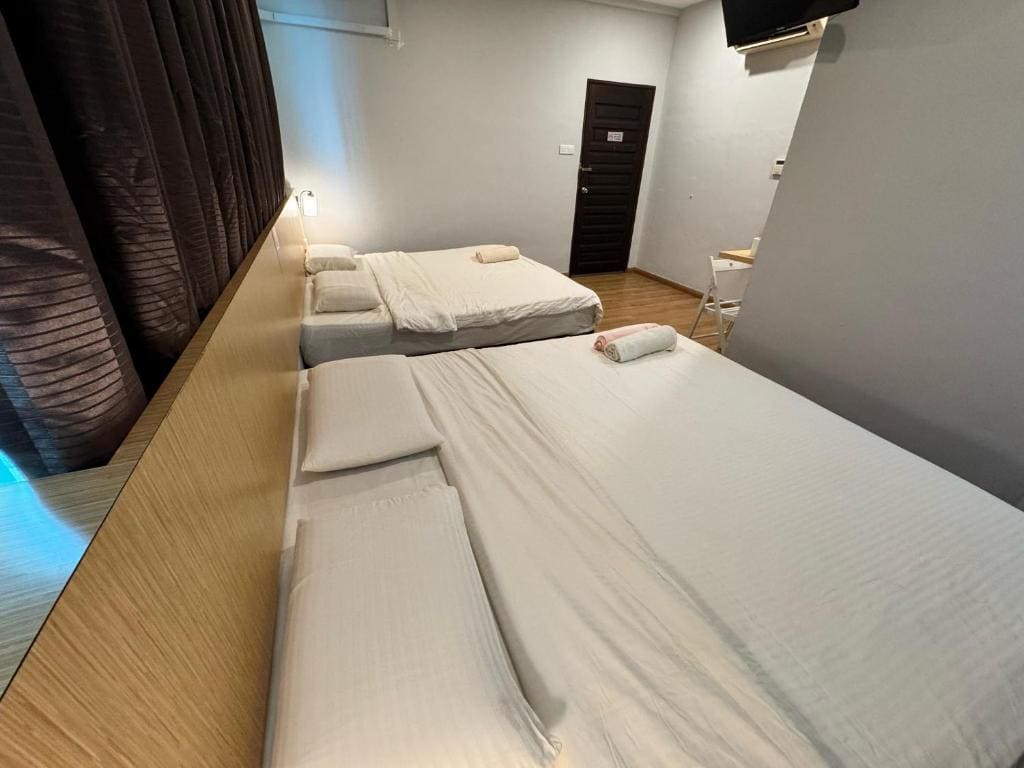 Superior Double or Twin Room room - Image 1