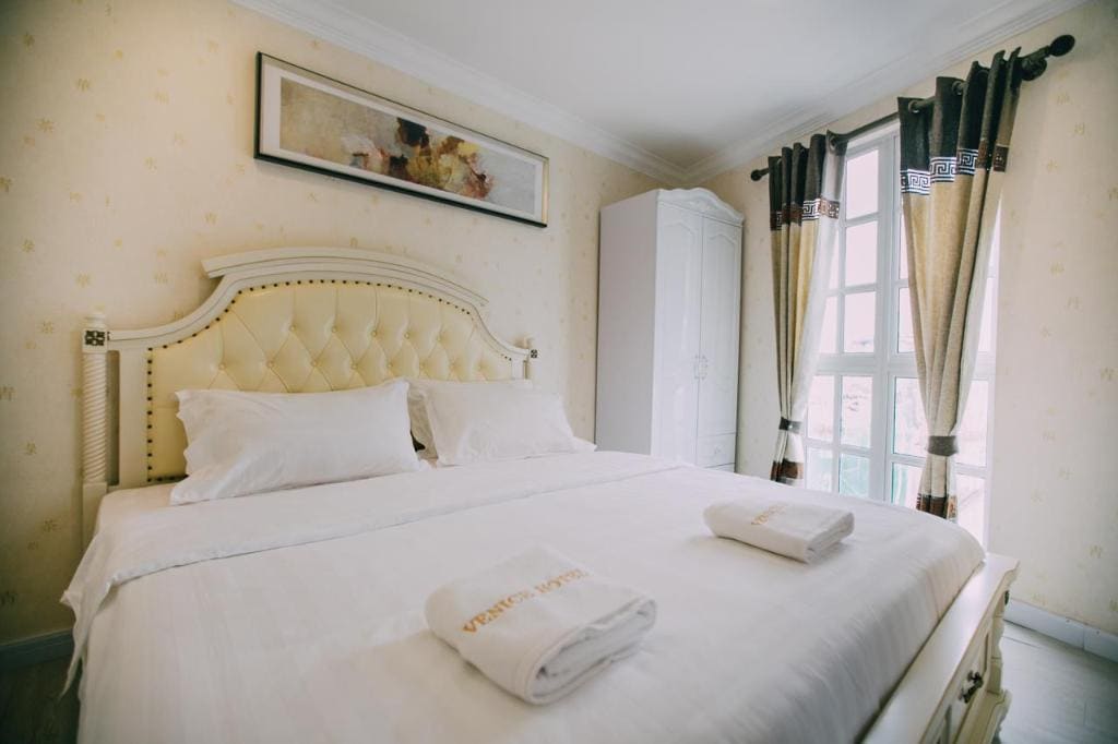 Executive Suite room - Image 1