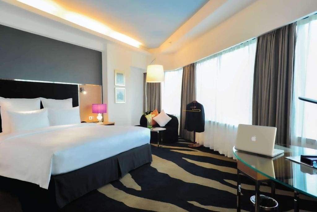Executive King Room room - Image 2