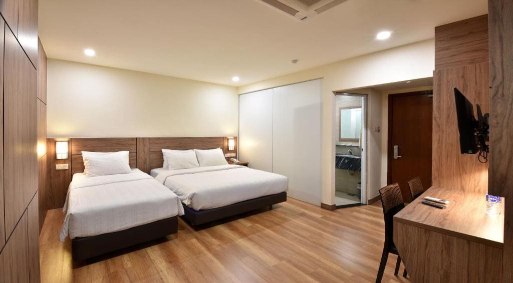 Standard Triple Room room - Image 1