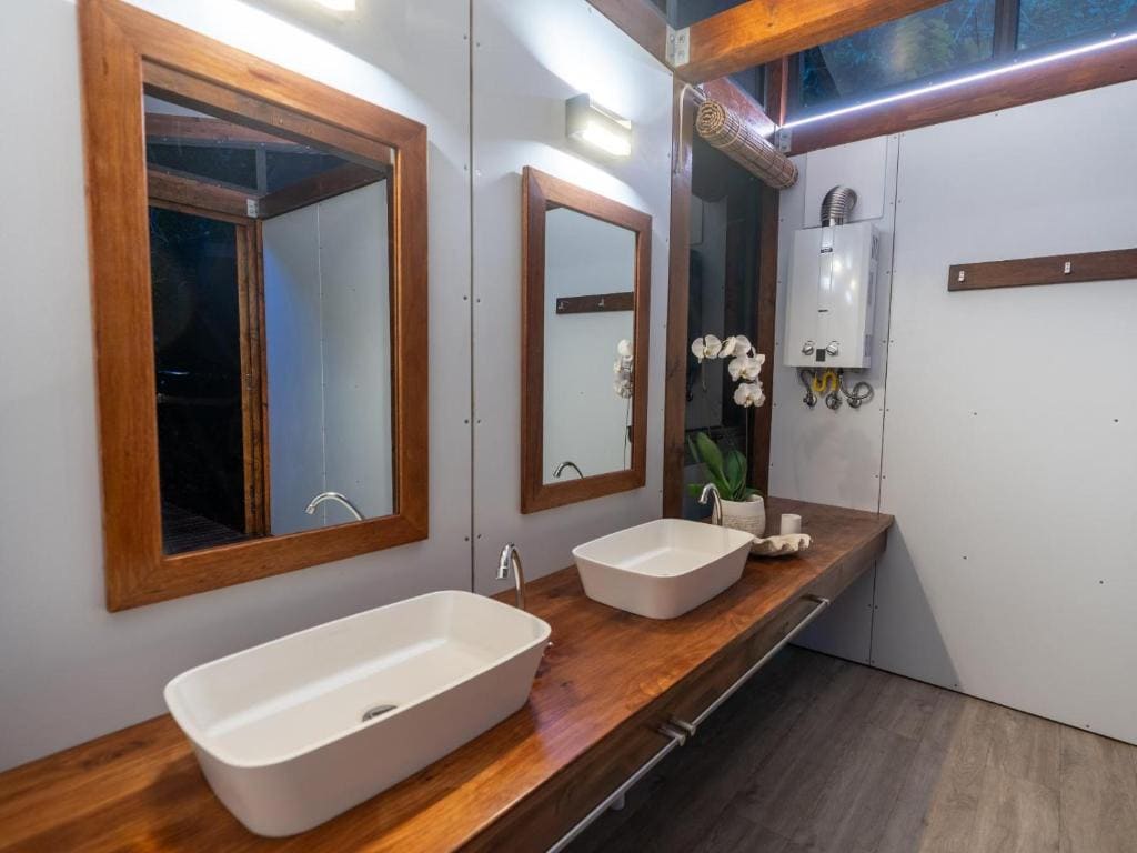 Superior Chalet room - Image 3