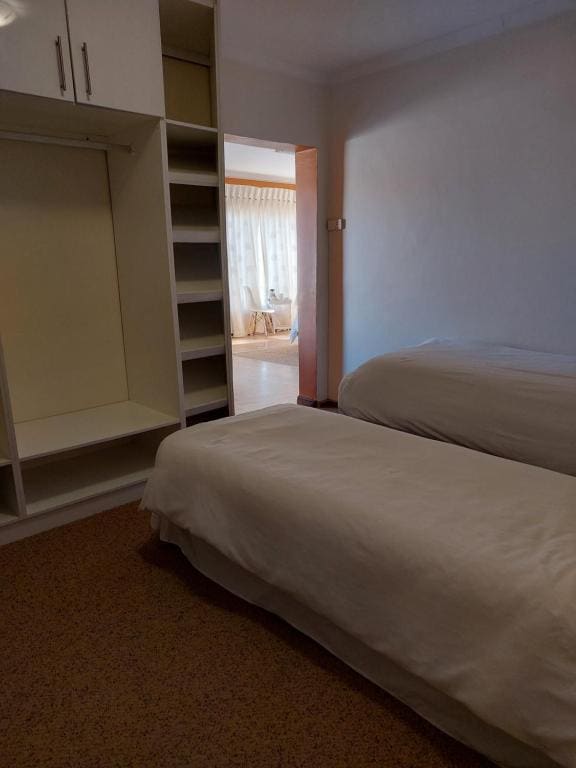 Family Room with Balcony room - Image 1
