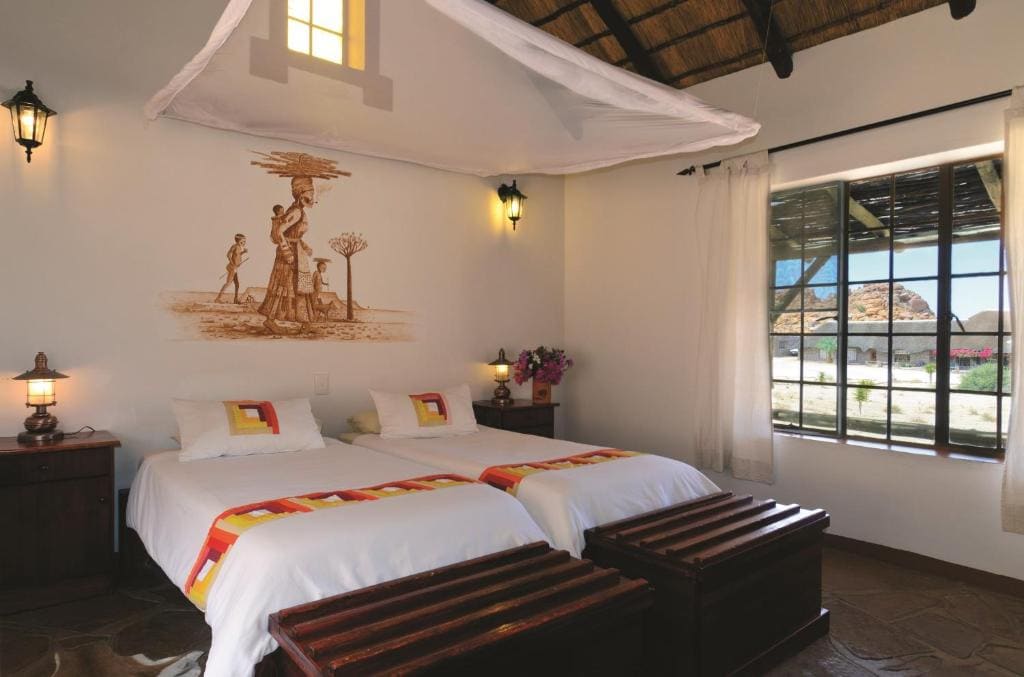 Standard Triple Room room - Image 1