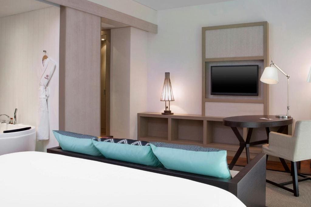 King Room with Balcony and Garden View room - Image 1
