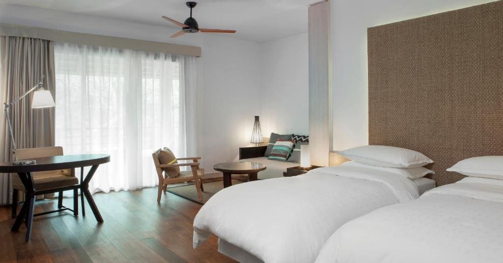 Twin Room with Balcony and Garden View room - Image 2