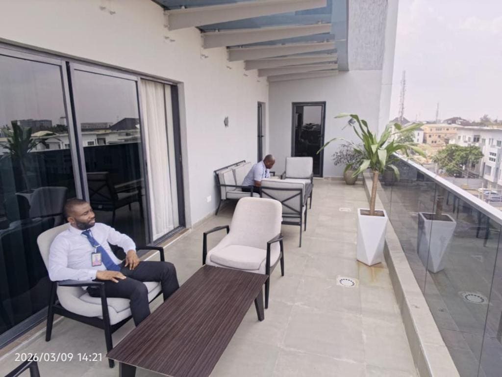 Deluxe Double Room with Balcony room - Image 3