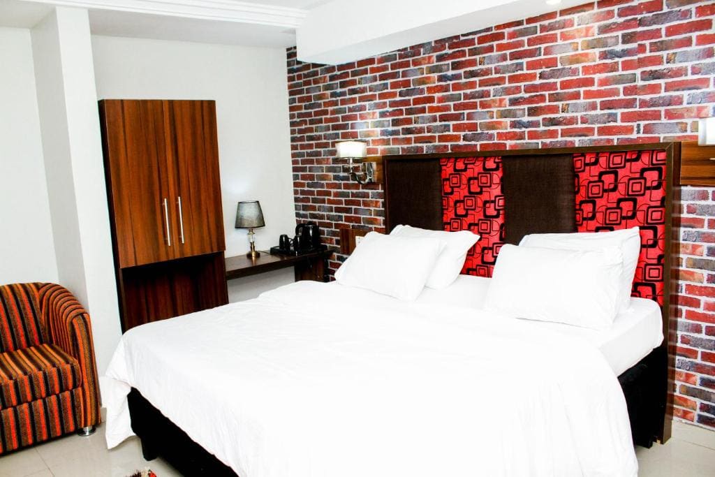 Deluxe Room room - Image 2