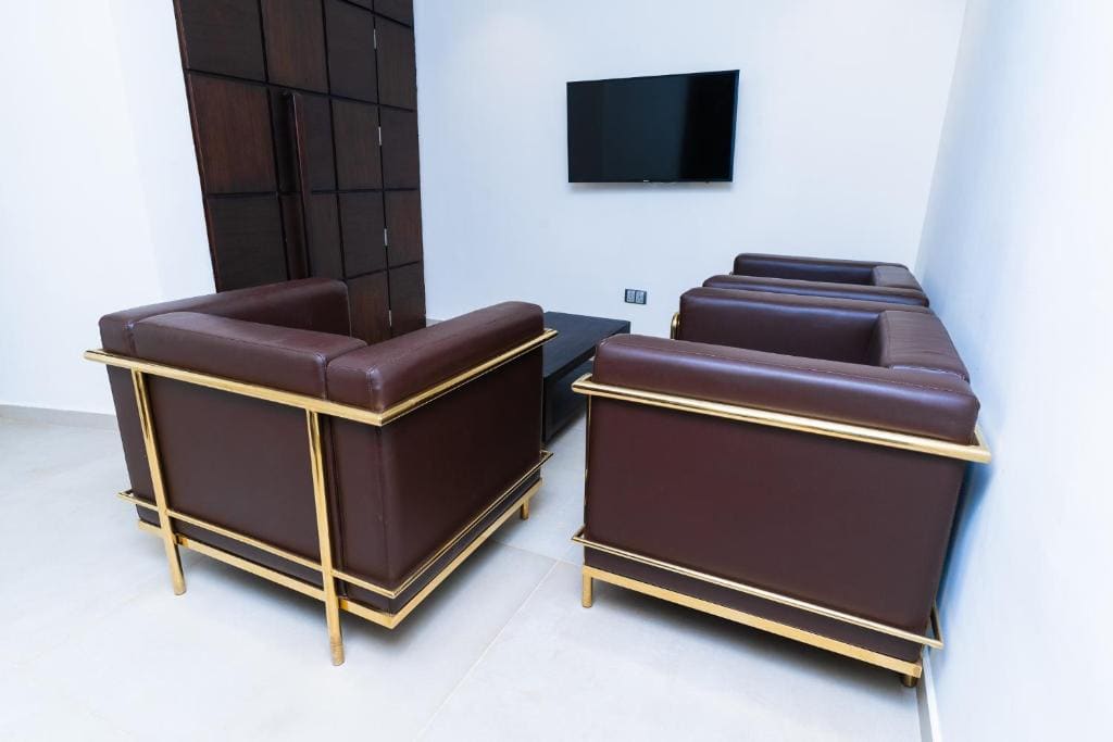 King Suite room - Image 3