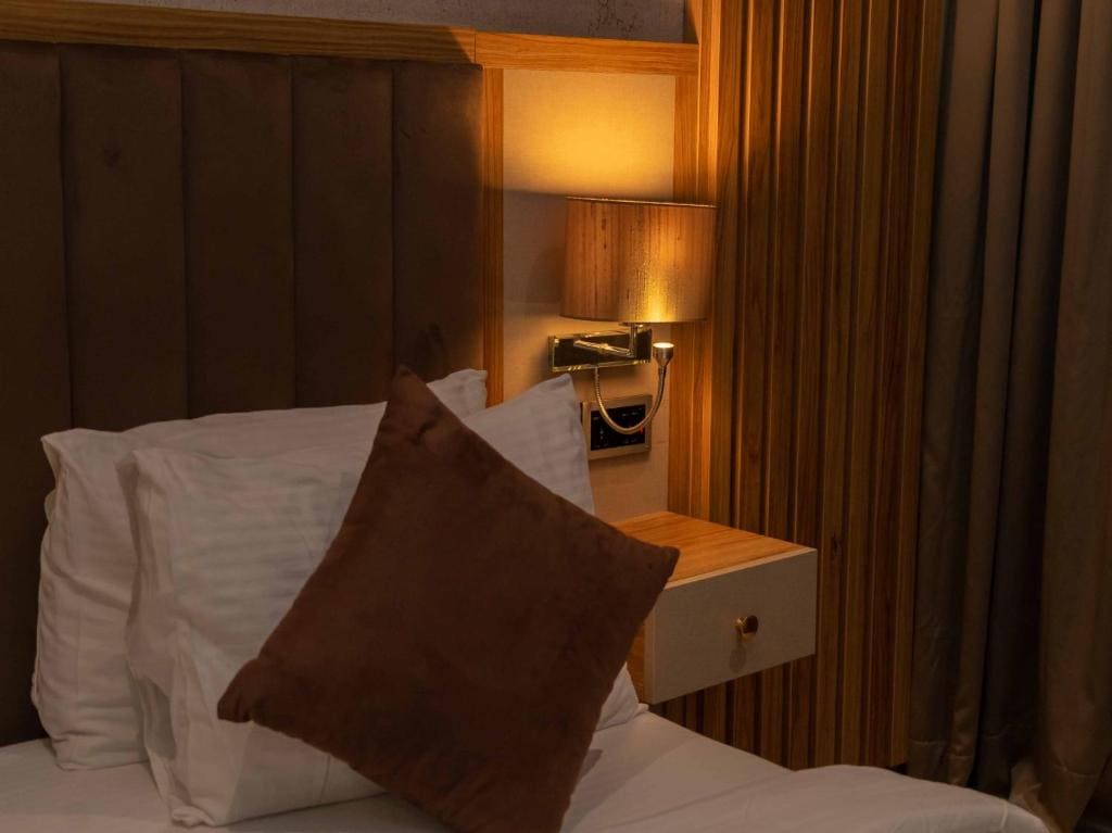 Standard Suite room - Image 2
