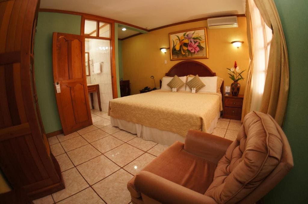 Deluxe Double or Twin Room room - Image 1