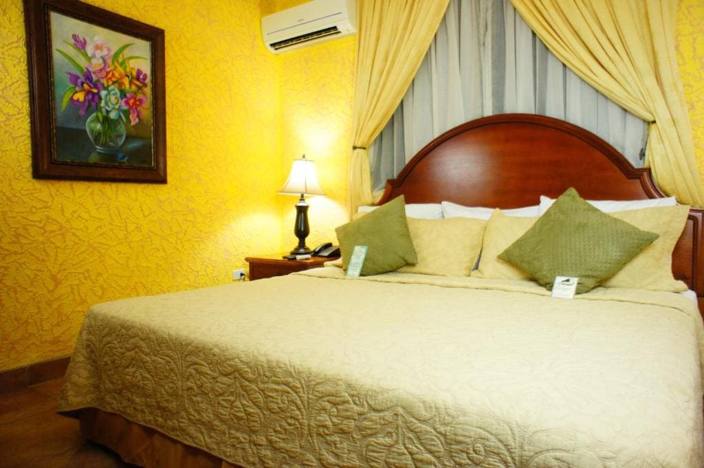 Deluxe Double or Twin Room room - Image 3