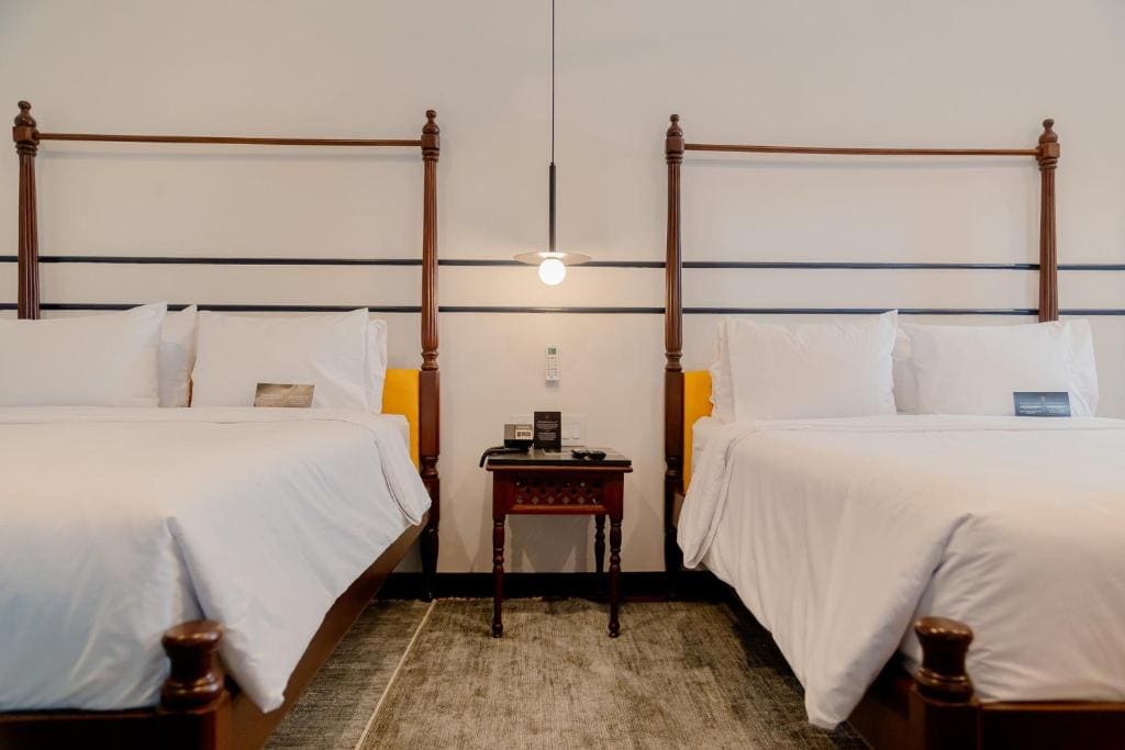 One-Bedroom Suite room - Image 2